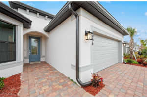 3056 Weston Manor Drive, Alva, FL 33920 Sold 10/02/25