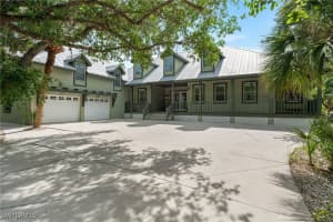 20732 Charing Cross Cir, Estero