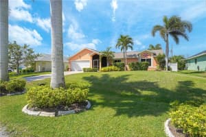2718 9th Place, Cape Coral, FL 33914 - MLS#225028960