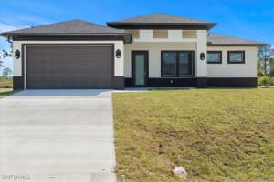 9020 Casa Court, Labelle, FL 33935 Sold 07/10/25