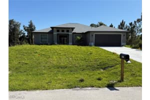 2711 36th Street, Lehigh Acres, FL 33976 Sold 04/03/25
