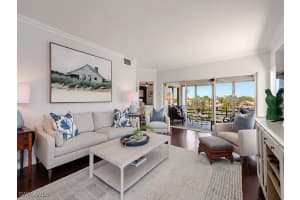 305 Park Shore Drive, Naples, FL 34103 - MLS#225029177