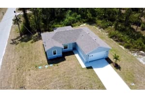 3906 10th Street, Lehigh Acres, FL 33972 - MLS#225029221
