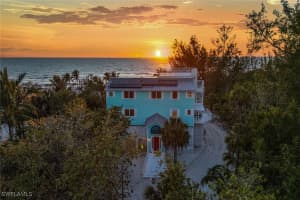 10455 Keewaydin, Naples