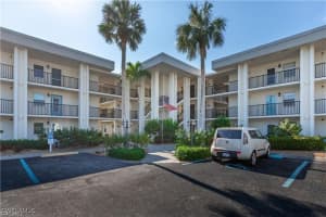 1828 Pine Valley Dr 209, Fort Myers