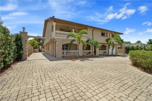 1434 Alhambra Dr, Fort Myers