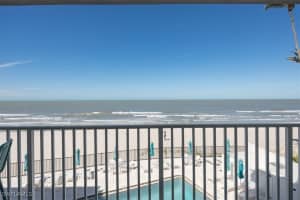 1977 Gulf Shore Boulevard, Naples, FL 34102 Sold 08/12/25