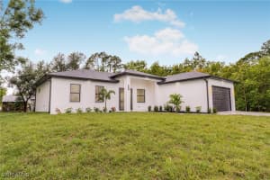 824 Grenada Avenue, Lehigh Acres, FL 33974 - MLS#225029701