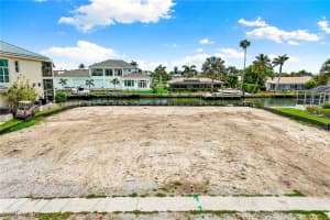 1285 Orange Court, Marco Island, FL 34145 - MLS#225029702