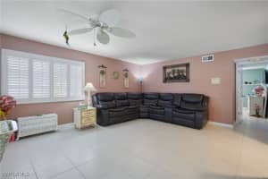 4765 Hidden Harbour Boulevard, Fort Myers, FL 33919 - MLS#225029705