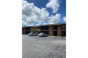 17426 Birchwood Ln 13, Fort Myers
