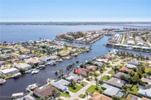 3913 Se 19th Ave, Cape Coral