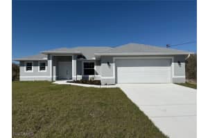 809 Poinsettia Avenue, Lehigh Acres, FL 33972 Sold 05/06/25
