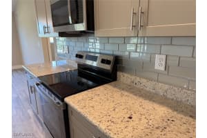 809 Poinsettia Avenue, Lehigh Acres, FL 33972 Sold 05/06/25