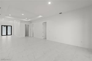 4105 38th Terrace, Cape Coral, FL 33993 - MLS#225029840