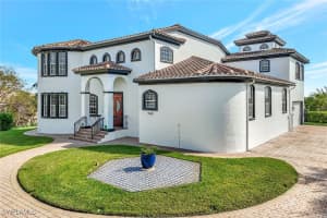 749 Inlet Drive, Marco Island, FL 34145 Sold 05/14/25