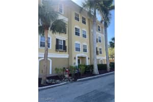 10091 Lake Cove Dr 301, Fort Myers