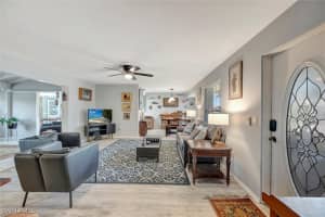 62 Lanai Circle, Naples, FL 34112 - MLS#225029918