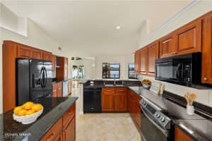 920 4th Place, Cape Coral, FL 33991 - MLS#225029940