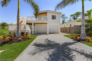 3262 Andrews Ave, Naples