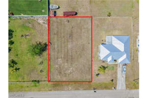 909 Adeline Avenue, Lehigh Acres, FL 33971 - MLS#225029965