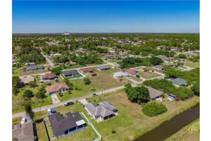 909 Adeline Avenue, Lehigh Acres, FL 33971 - MLS#225029965