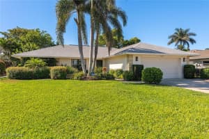 4616 Chippendale Dr, Naples