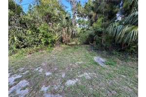 7655 Bogart Drive, North Fort Myers, FL 33917 Sold 04/08/25