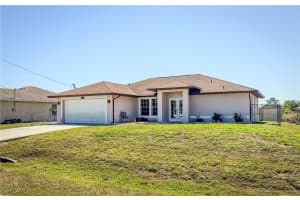 3911 9th Street, Lehigh Acres, FL 33976 - MLS#225030130