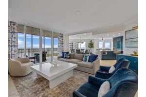 1060 Borghese Ln 1806, Naples