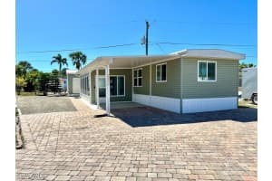 3852 Cardinal Cir, Bonita Springs