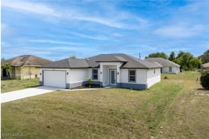 3703 11th Street, Lehigh Acres, FL 33971 Sold 04/28/25