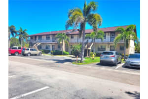 5271 Treetops Drive, Naples, FL 34113 Sold 04/23/25