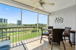 340 Horse Creek Dr 403, Naples