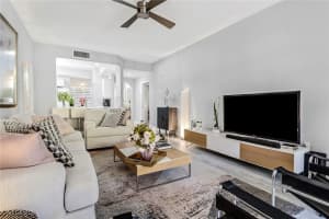 410 Bayfront Place, Naples, FL 34102 Sold 09/05/25
