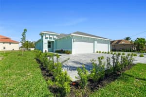 1105 Se 38th St, Cape Coral