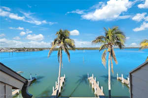 894 Buttonwood Drive, Fort Myers Beach, FL 33931 Sold 05/16/25