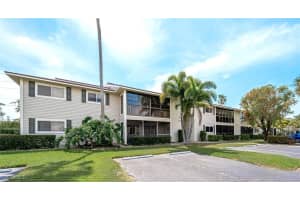 8101 S Woods Cir 1, Fort Myers