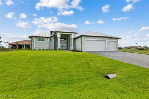 1319 Nw 40th Pl, Cape Coral