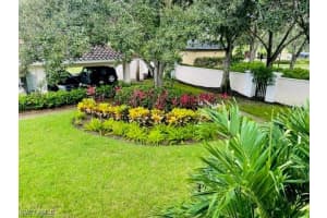 110 Siena Way 206, Naples