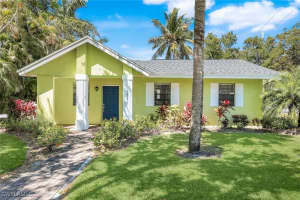 1275 8th Avenue, Naples, FL 34102 - MLS#225030539