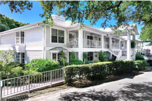 1100 Misty Pines Circle, Naples, FL 34105 Sold 05/21/25