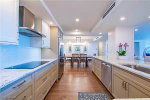 5601 Turtle Bay Drive, Naples, FL 34108 Sold 05/16/25