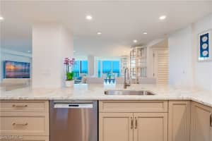 5601 Turtle Bay Drive, Naples, FL 34108 Sold 05/16/25