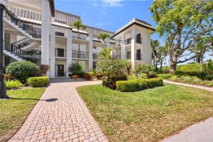 324 Bears Paw Trail, Naples, FL 34105 Sold 05/20/25
