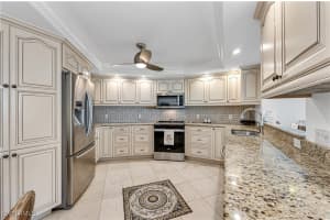 4651 Gulf Shore Boulevard, Naples, FL 34103 Sold 08/21/25