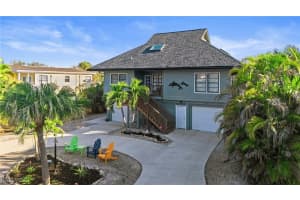 319 Nature View Ct, Fort Myers Beach
