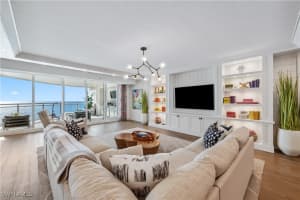 11125 Gulf Shore Dr 1001, Naples