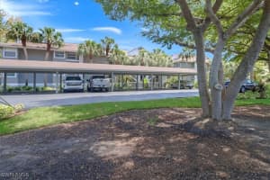 660 Wiggins Bay Drive, Naples, FL 34110 - MLS#225030762