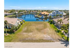 2435 St Davids Island Court, Punta Gorda, FL 33950 Sold 08/08/25